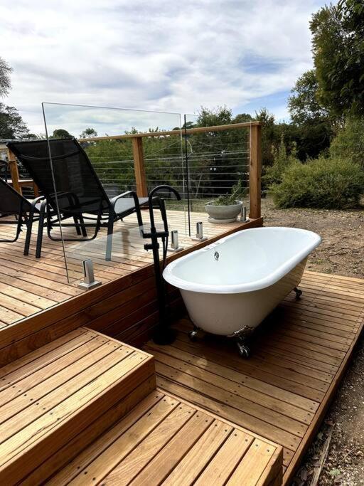 Holiday home Enjoy A Renovated Retreat With Outdoor Bath *